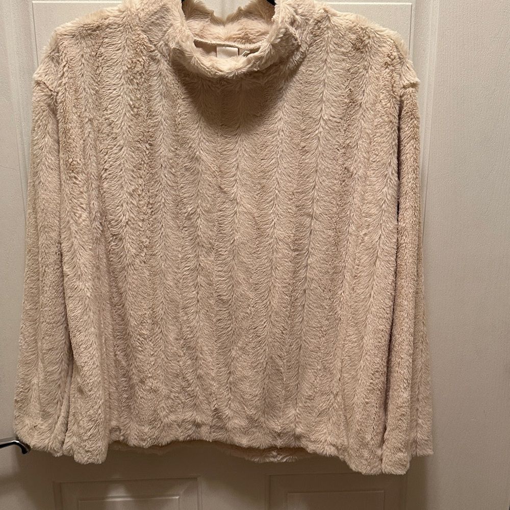 Super Soft Cream Mock-neck Sweater Size Small